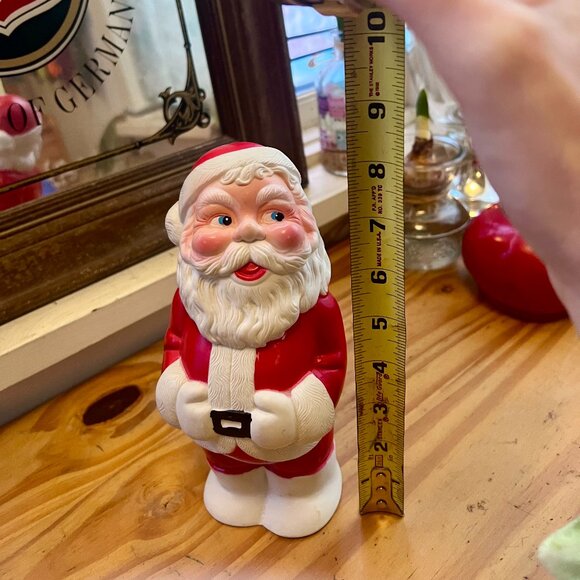 Vintage 70s Laughing Santa Squeeze Toy - 8" MCM Kitschmas Decor - Picture 7 of 10